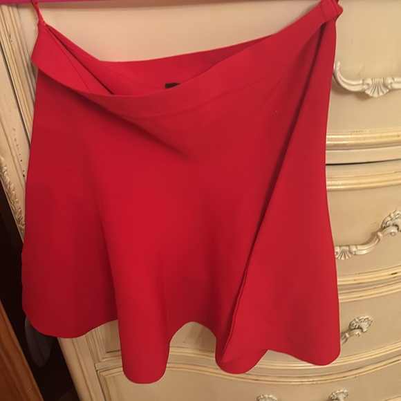 NWOT BCBG red flare midi skirt ! - Picture 2 of 4